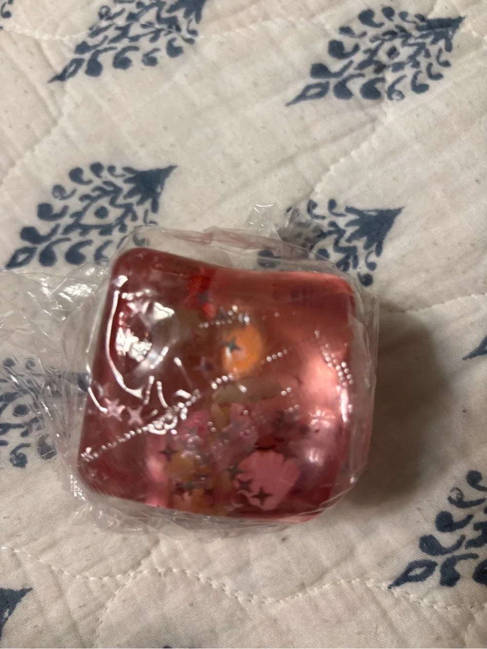 Mini Pink Sensory Water Cube Toy with Floating Charms